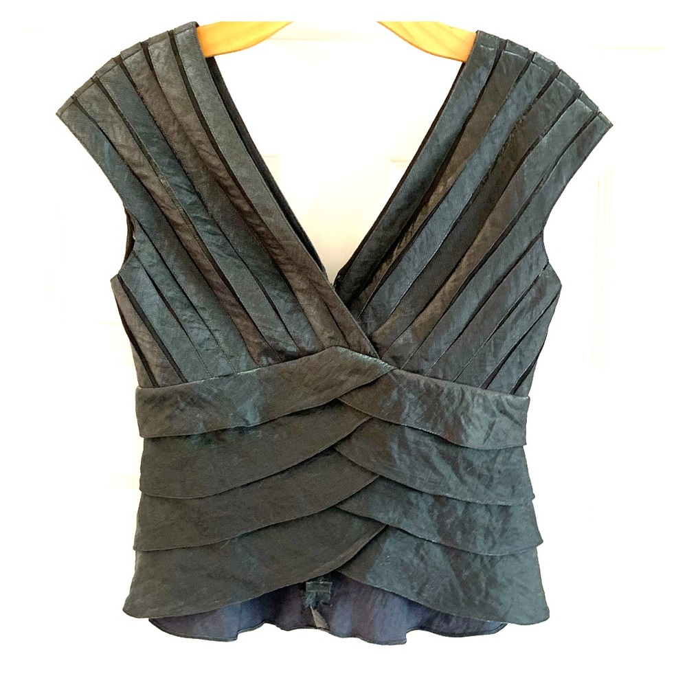 Cache shimmery silver top